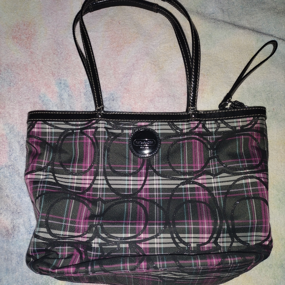 Supper cute coach purse